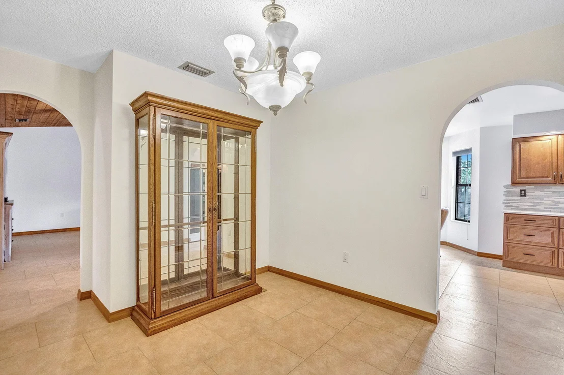 Photo of 1810 Laurel Oak Drive