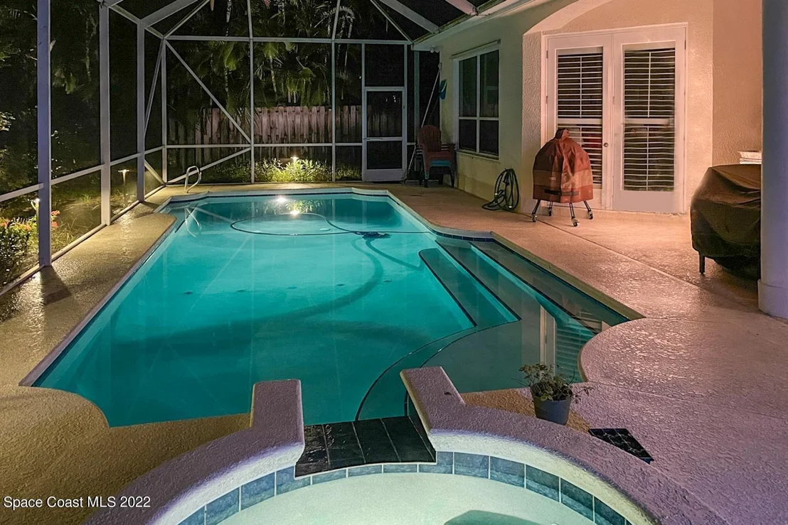 Photo of 356 Southampton Drive