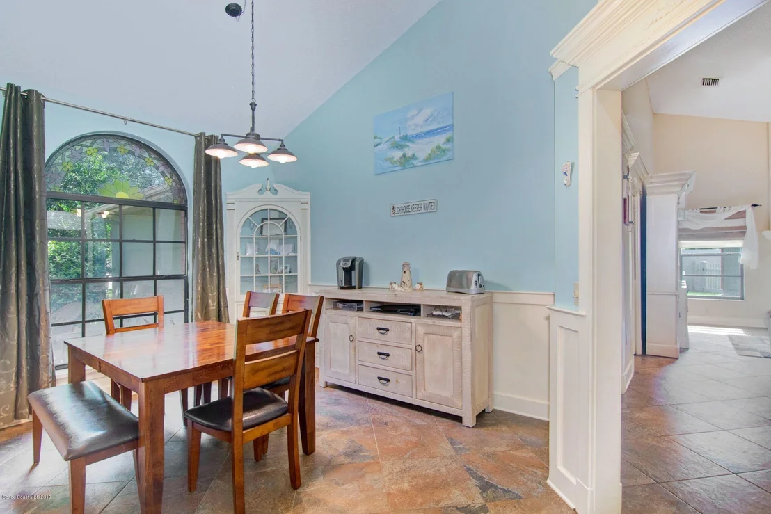 Photo of 855 Yorktowne Drive
