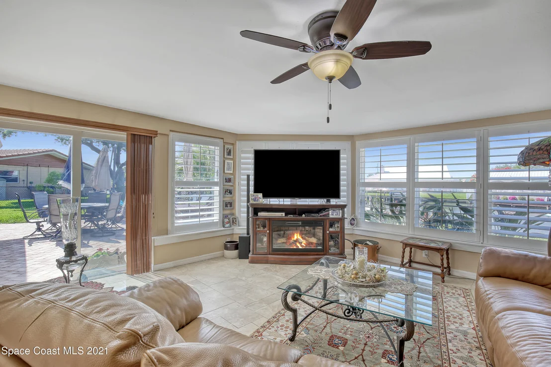 Photo of 227 Jamaica Drive