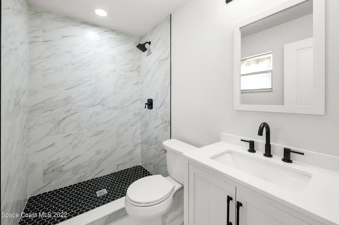 Photo of 2856 Lancaster Road
