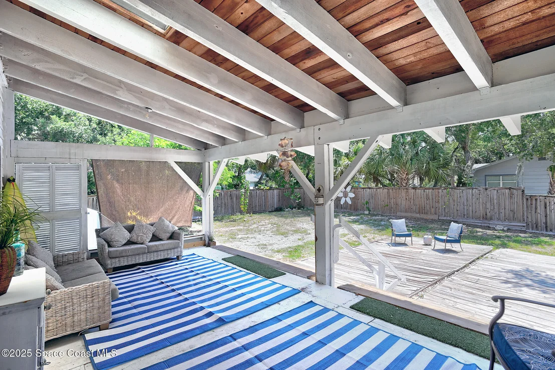 Photo of 5875 Riverside Drive