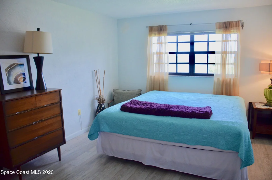 Photo of Unit 303 at 1049 Rockledge Drive
