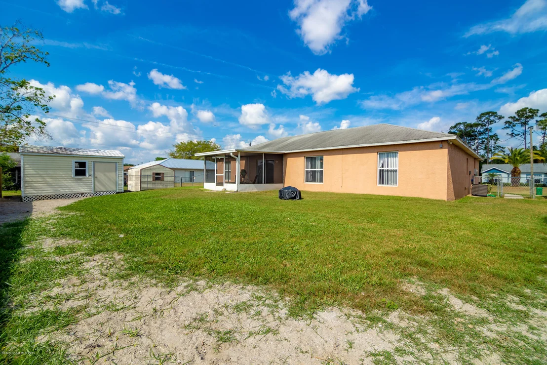 Photo of 5585 Flint Road