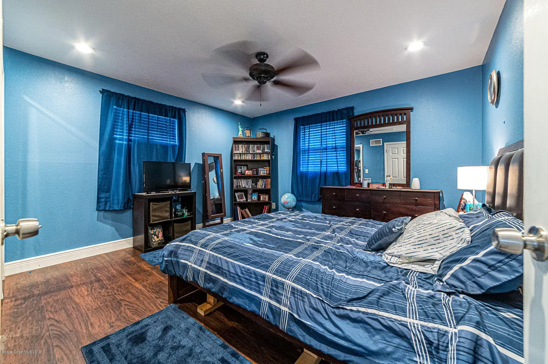 Photo of 601 Edgewood Drive