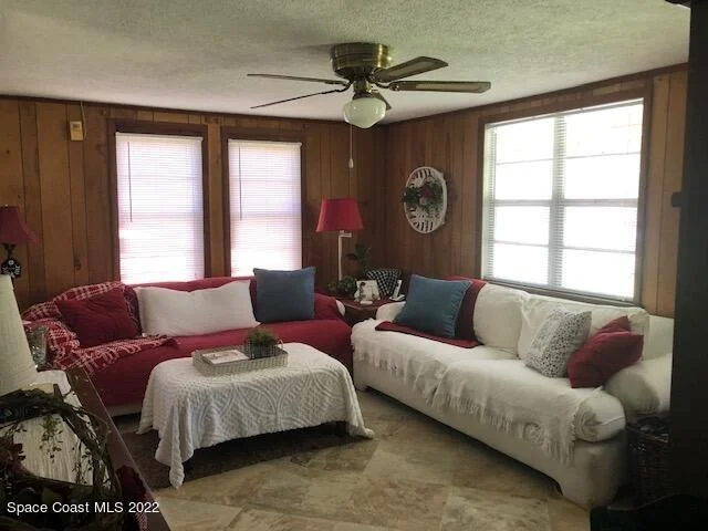 Photo of 312 Pine Avenue