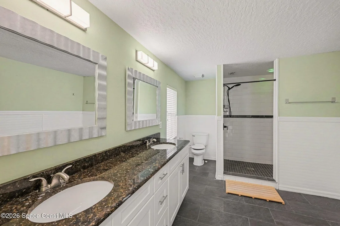Photo of 1019 Mandarin Drive NE