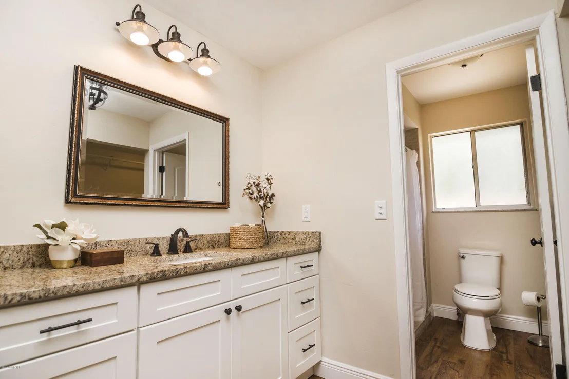 Photo of 11086 Roseland Road