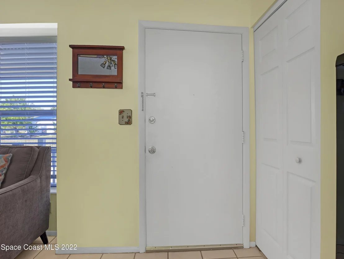 Photo of 2724 Rodeo Drive NE
