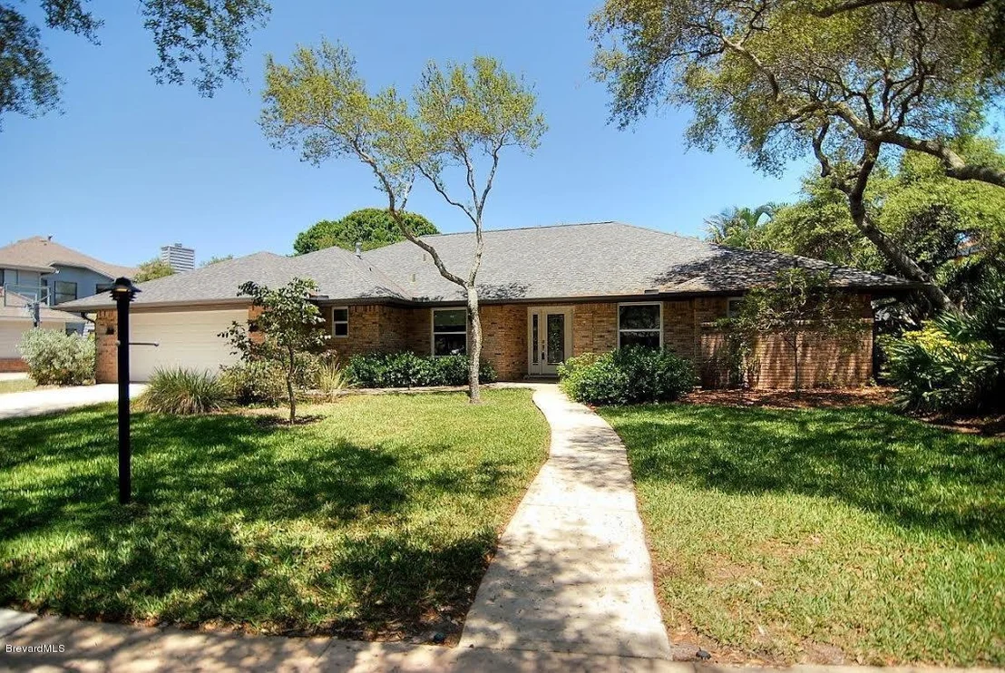 Photo of 574 Hummingbird Drive