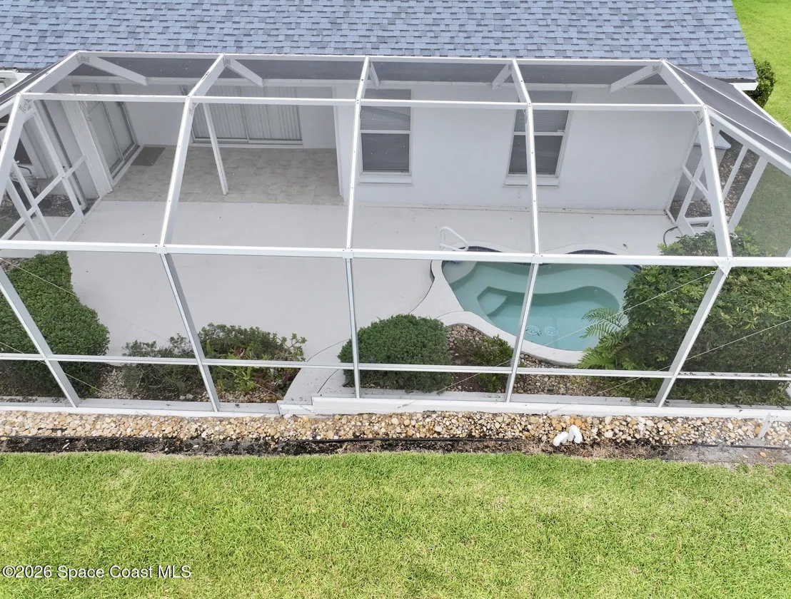 Photo of 1230 Meadowbrook Road NE