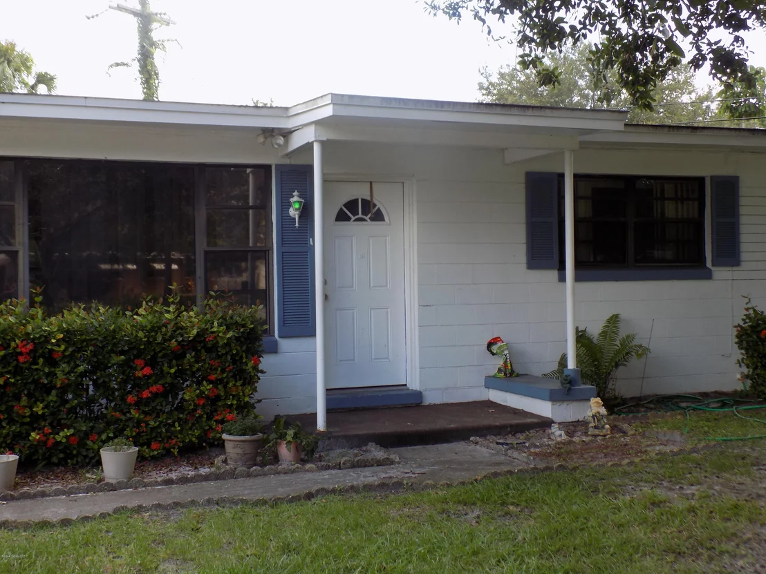 Photo of 1602 Cambridge Drive