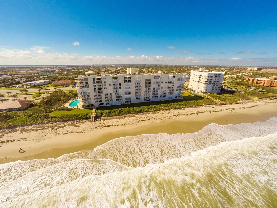 Photo of Unit 310 at 2225 Highway A1a