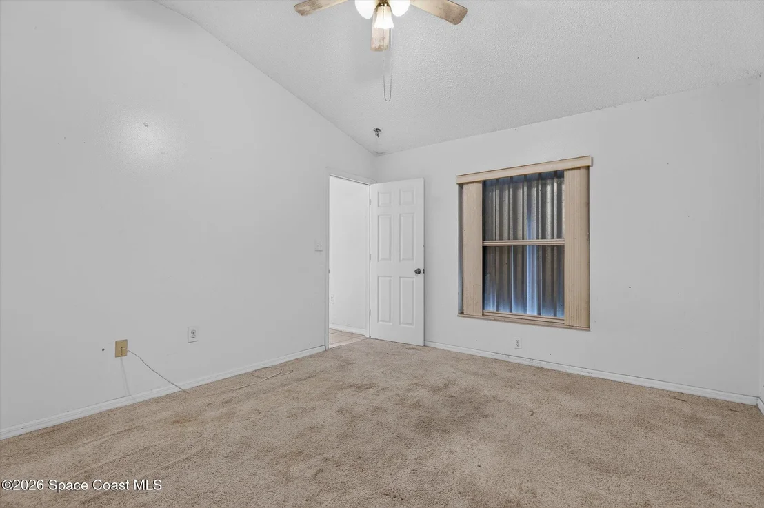 Photo of 1091 Ray Road SE