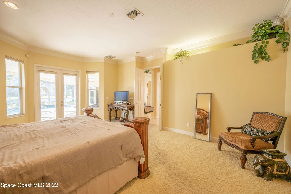 Photo of 981 Stratford Place