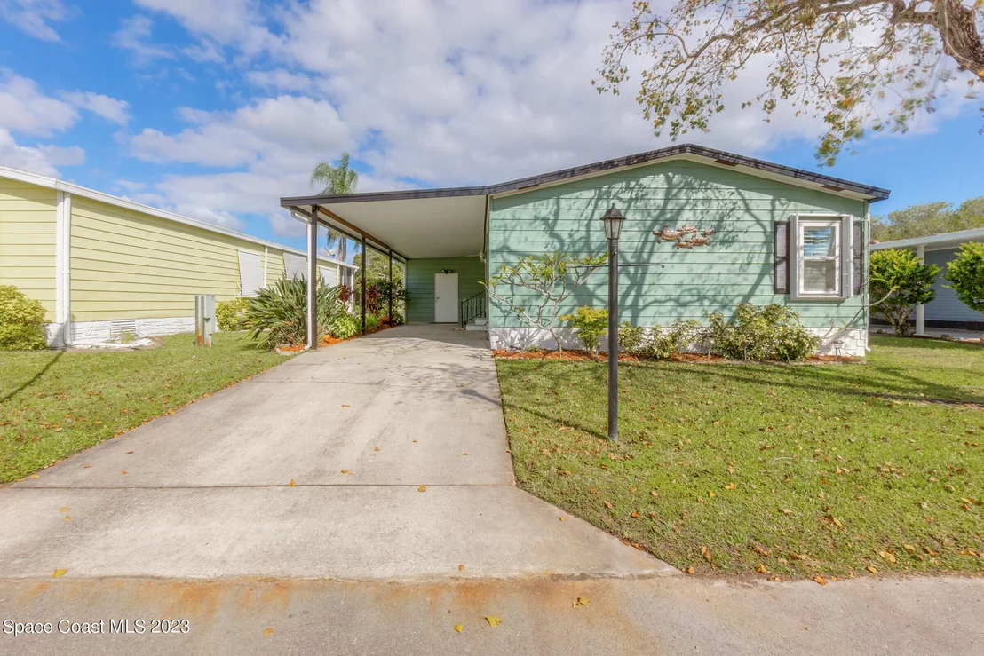 Photo of 4423 Twin Lakes Drive