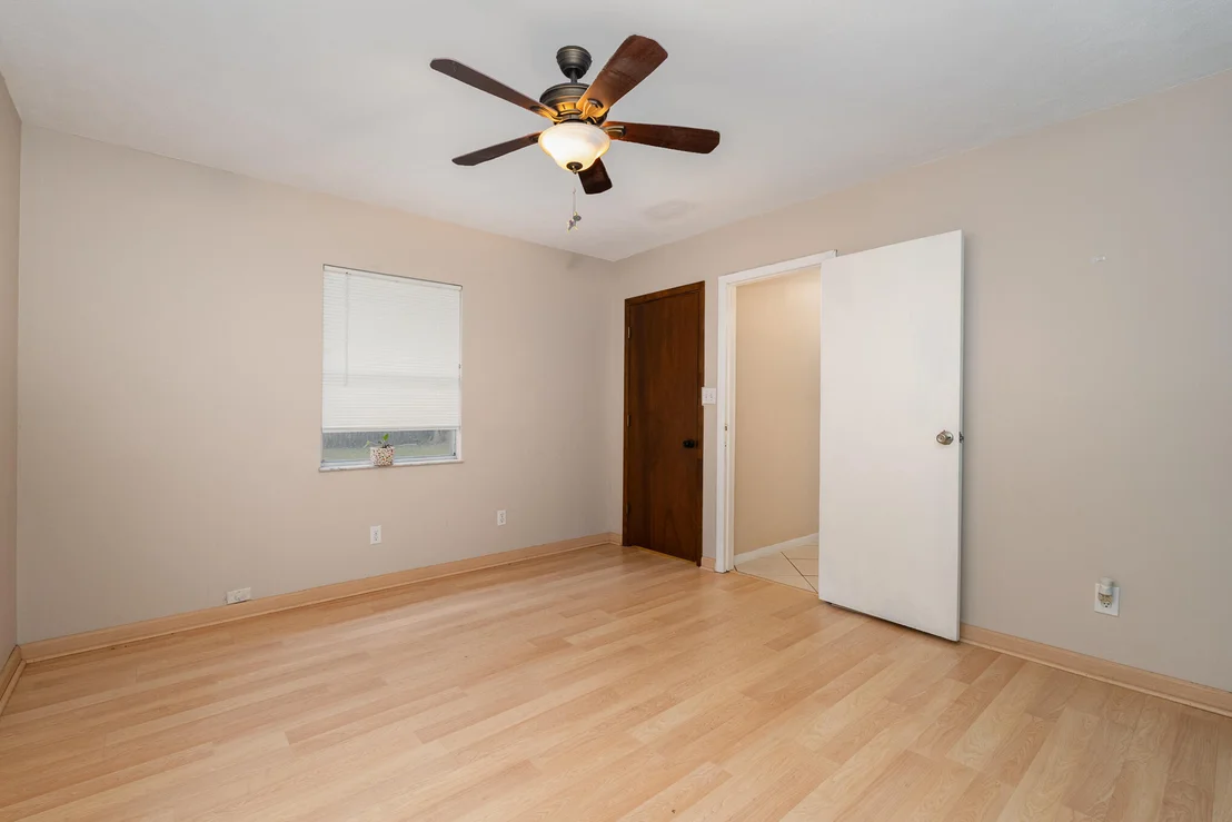 Photo of 1908 Glendon Drive