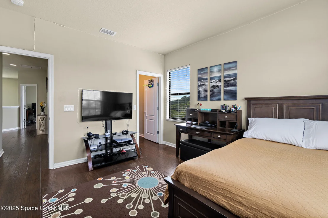 Photo of 7914 Creshire Court