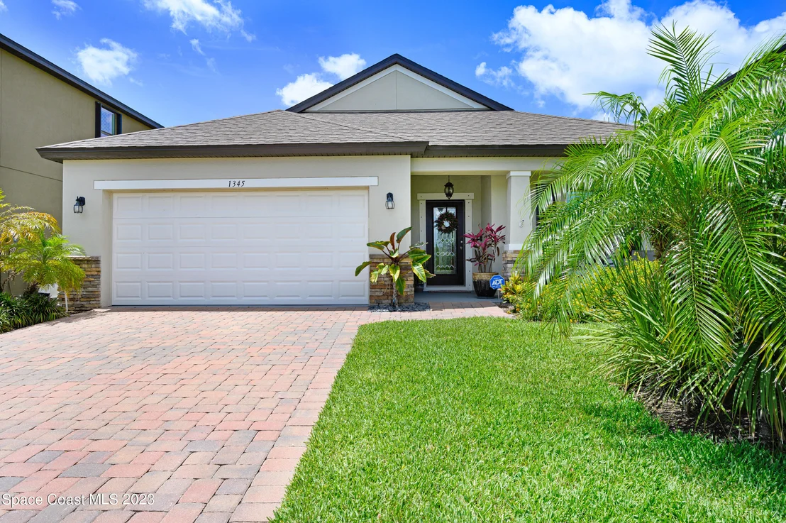 Photo of 1345 Fuji Drive