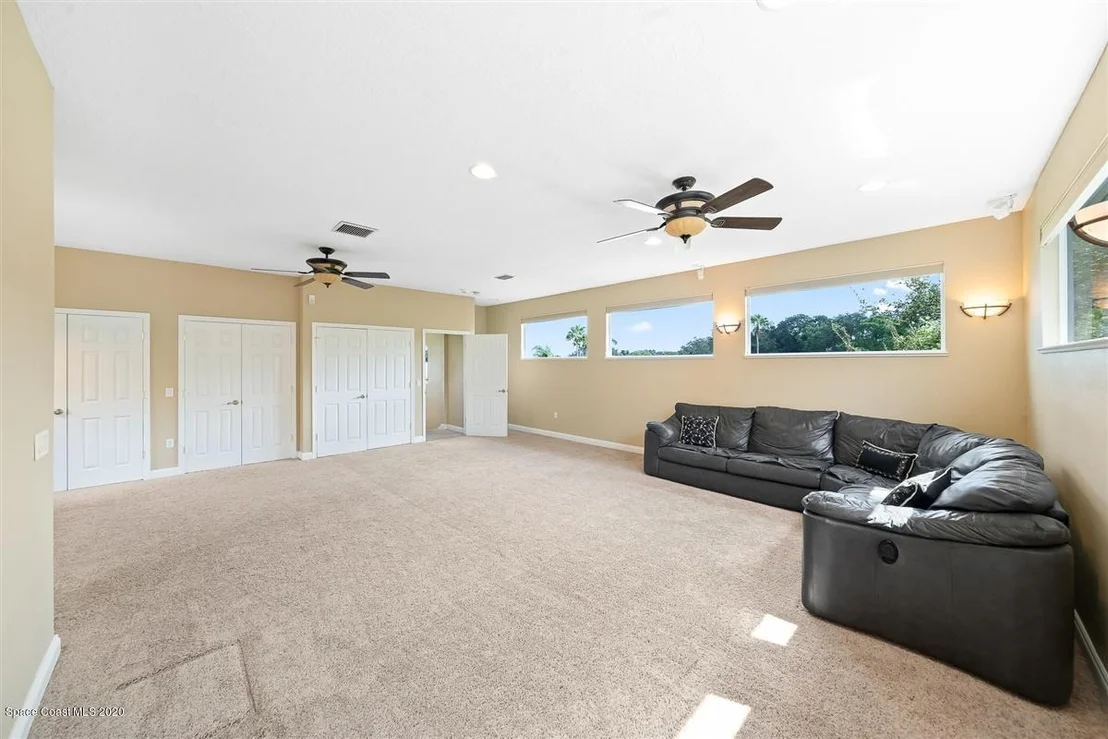 Photo of 1338 Silver Lake Drive