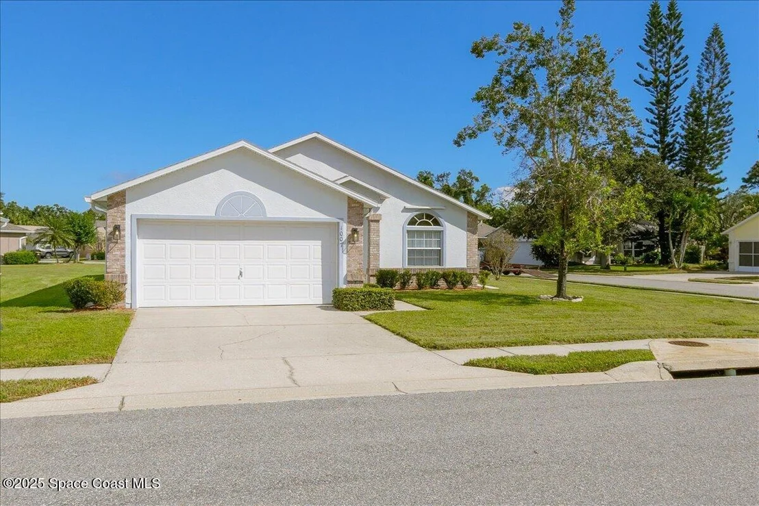 Photo of 1007 Pine Creek Circle NE