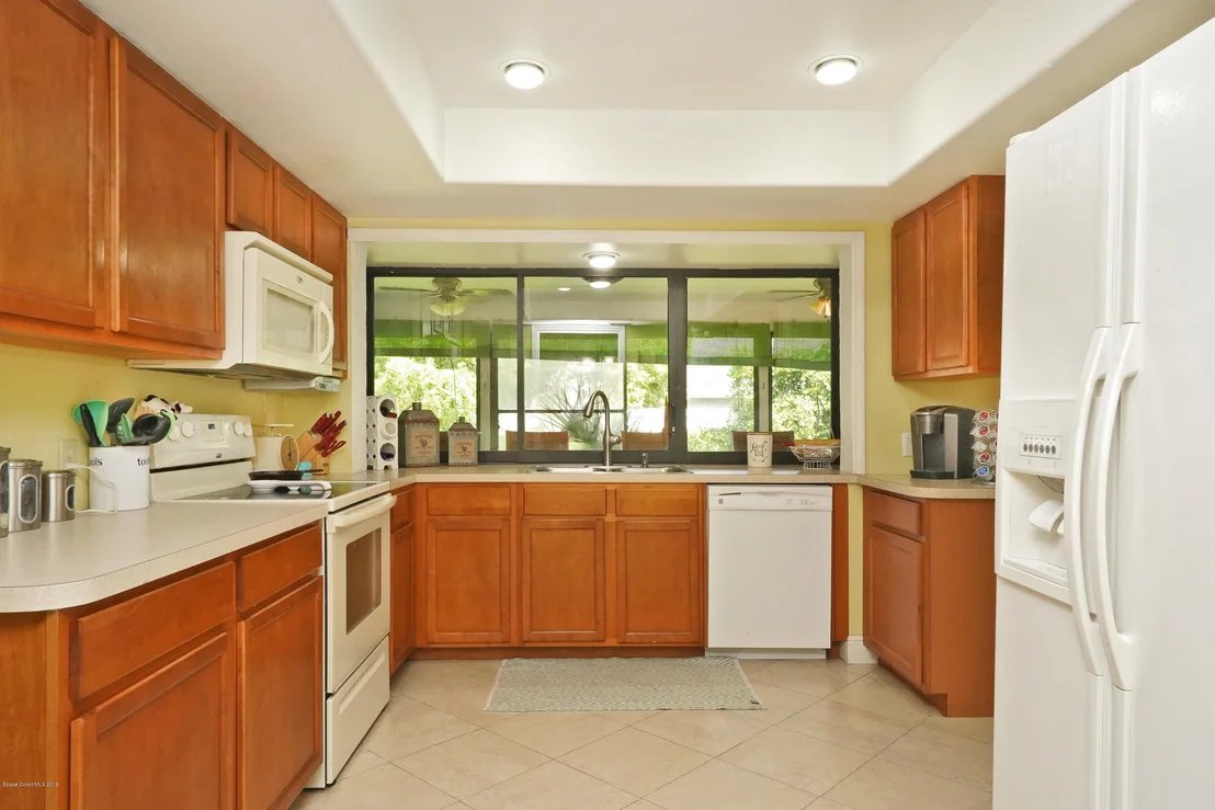 Photo of 1695 Figtree Drive