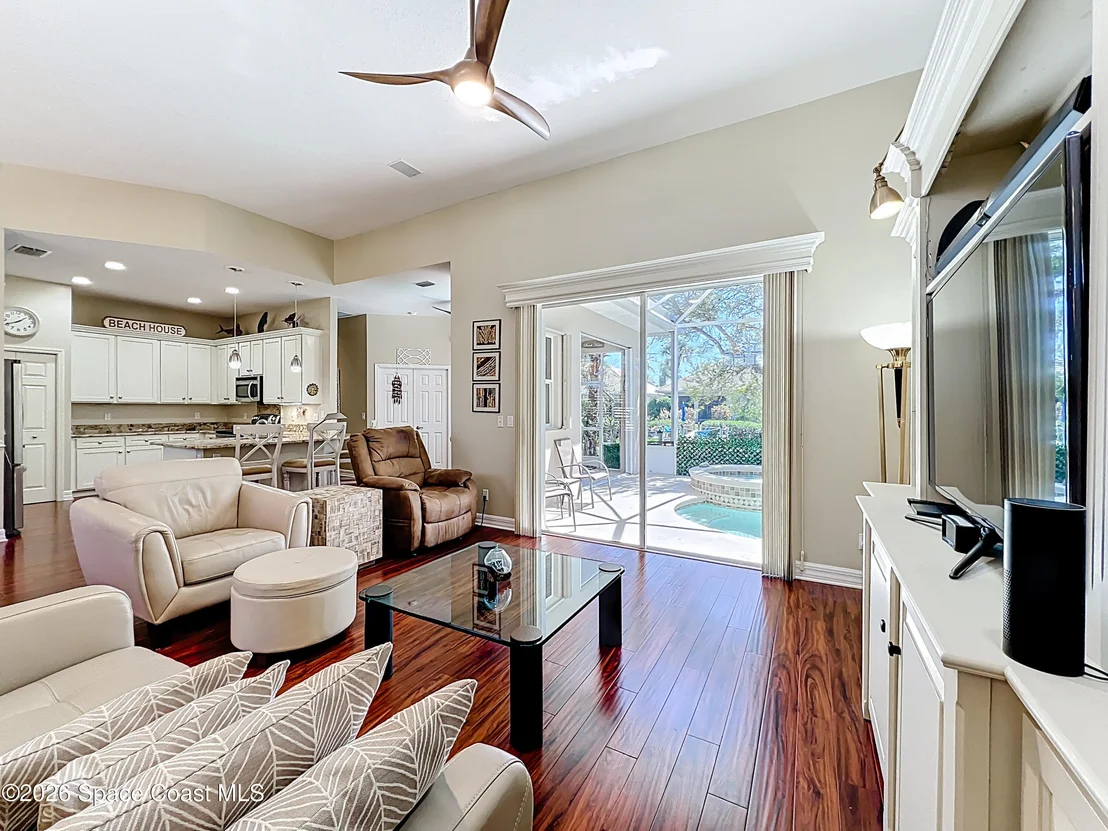 Photo of 383 Pentland Drive