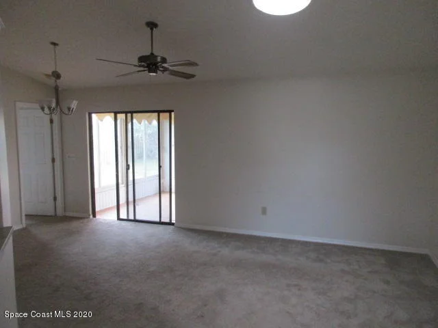 Photo of 6927 Hammock Lakes Drive