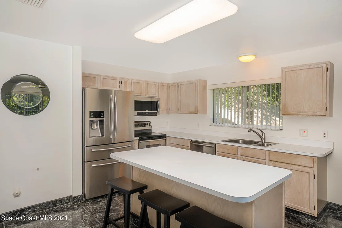 Photo of 1400 Bronco Drive