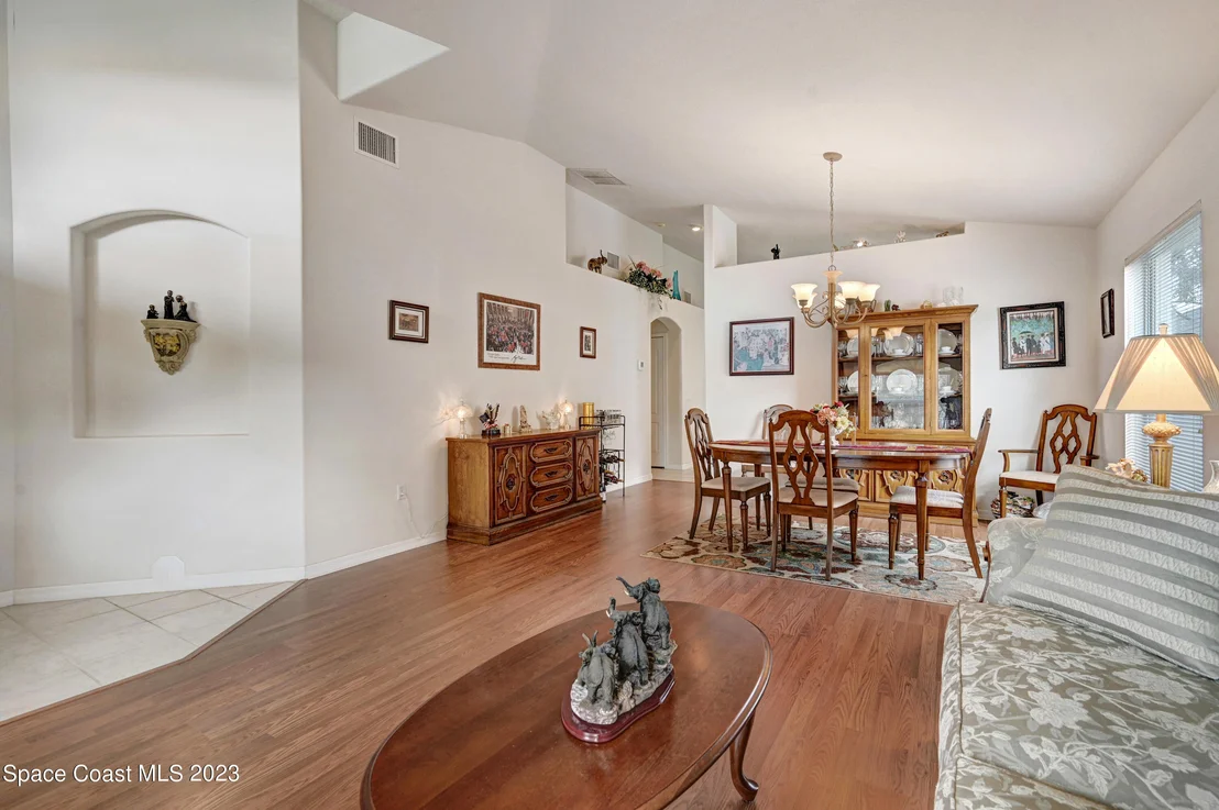 Photo of 1592 Keys Gate Drive