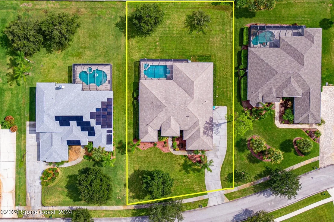 Photo of 2131 Windbrook Drive SE