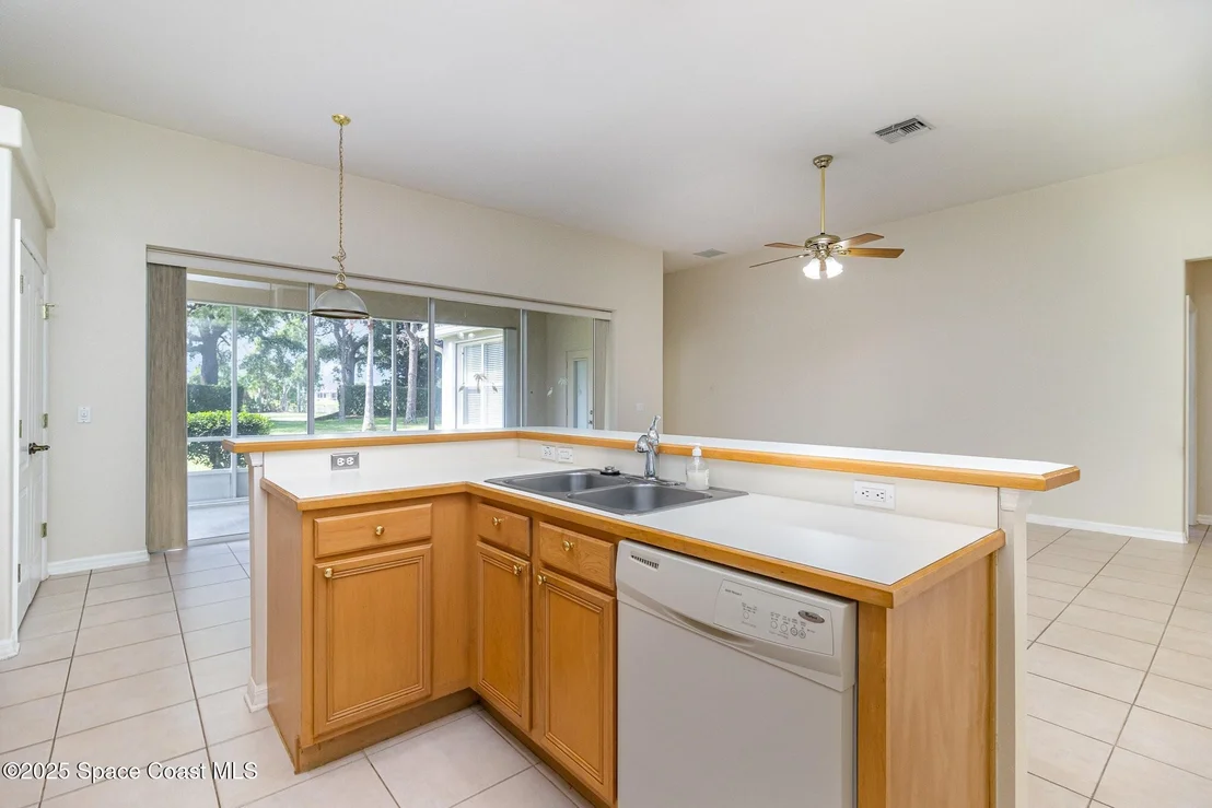 Photo of 927 Wimbledon Drive