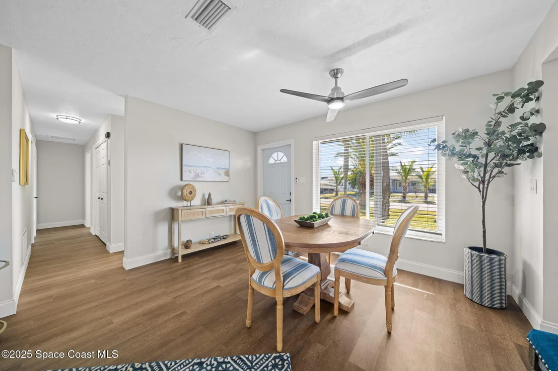 Photo of 431 Sandpiper Drive