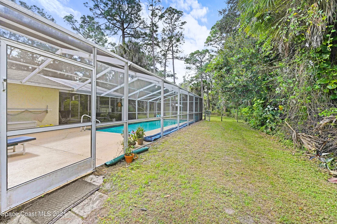 Photo of 2533 Meadow Lane