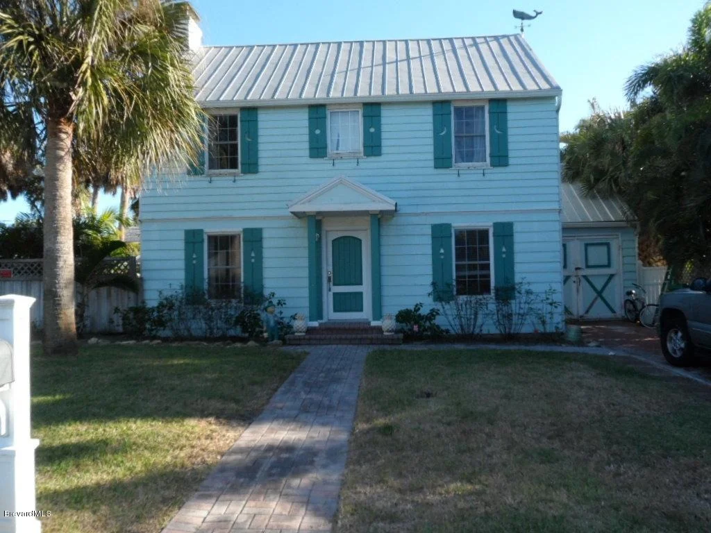 Photo of 211 8th Avenue