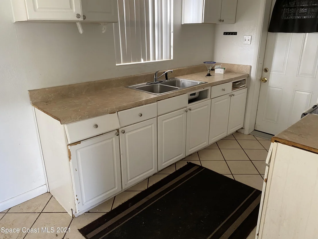 Photo of 1102 Willow Lane