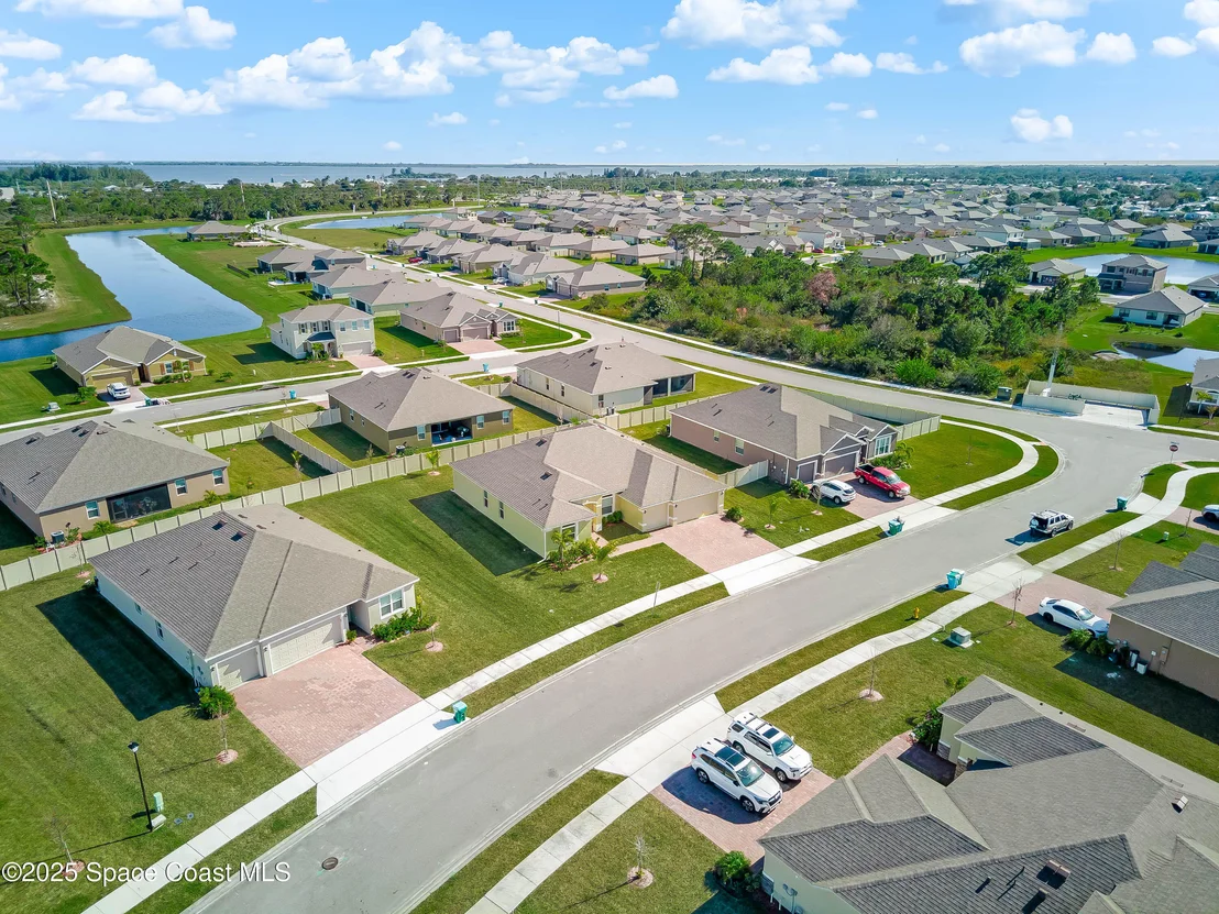 Photo of 7075 Serpentine Court