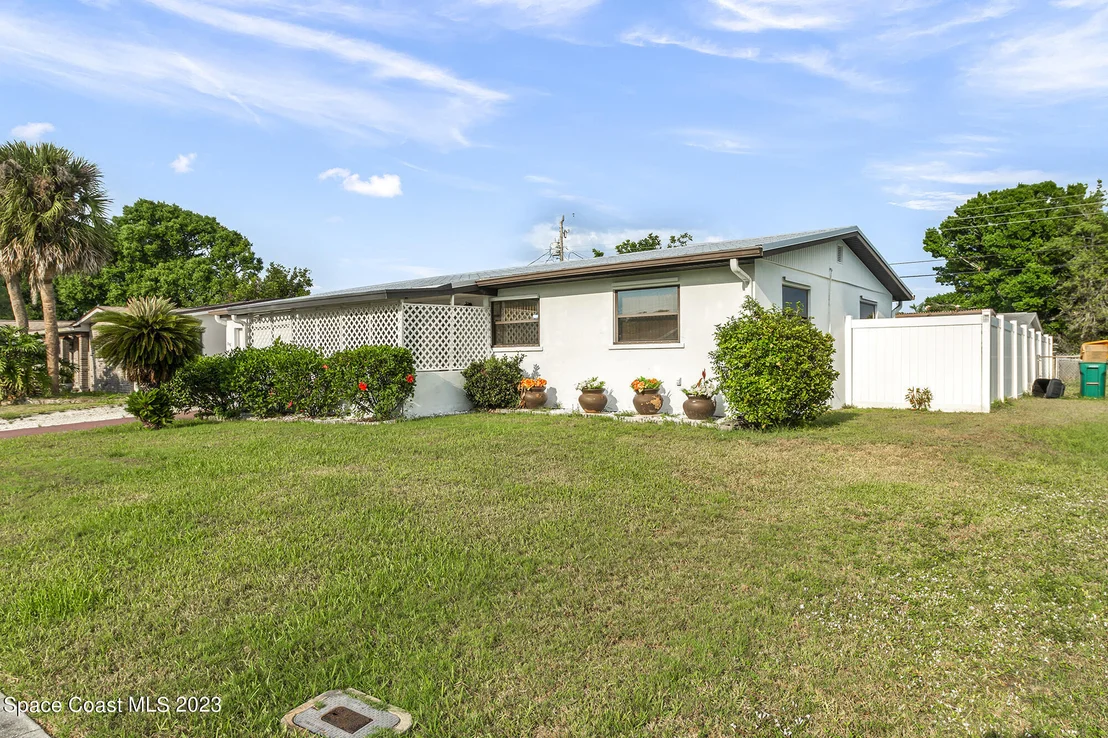 Photo of 521 Buckingham Avenue