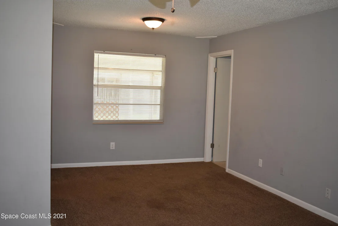 Photo of 2848 Wright Avenue