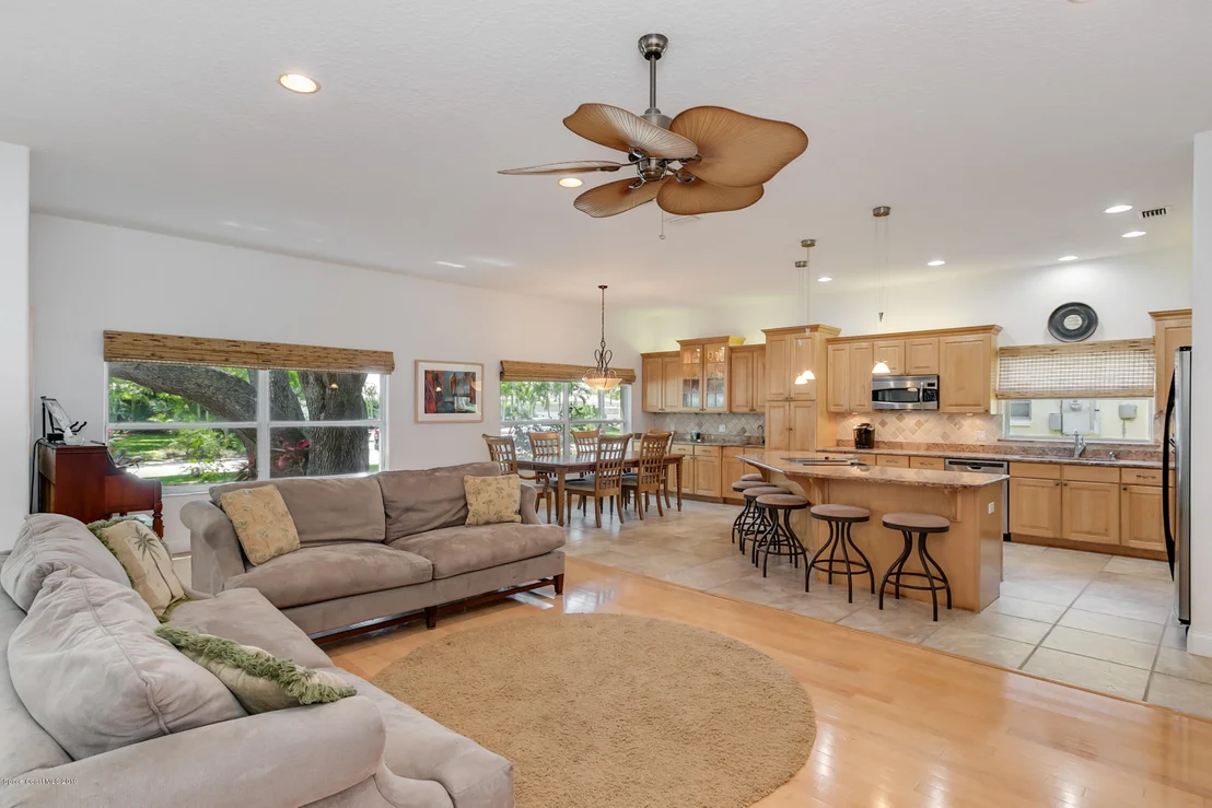 Photo of 52 Riverview Lane