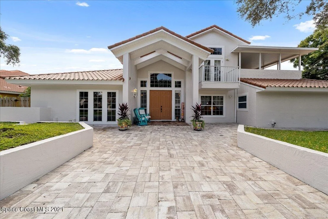 Photo of 505 Sanderling Drive