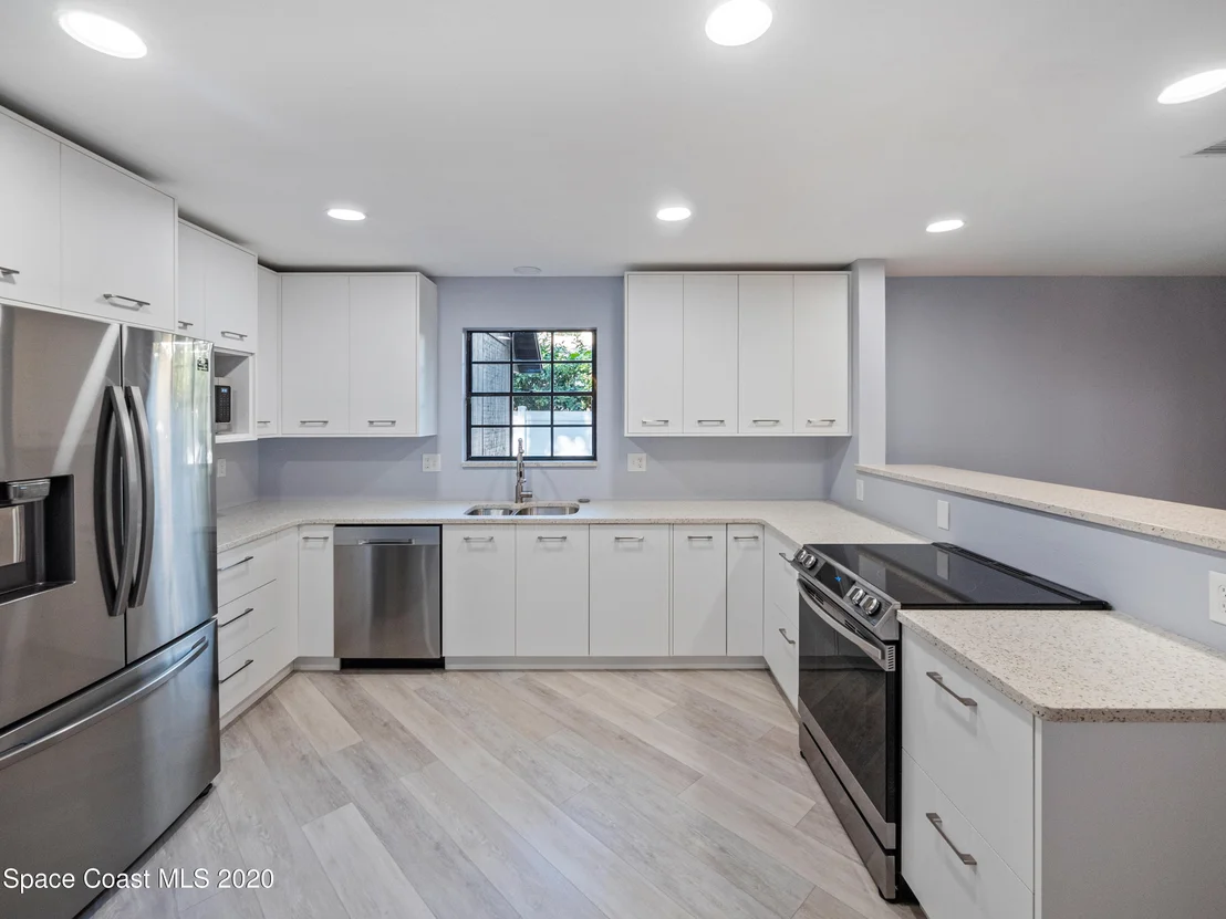 Photo of 5420 Edgewater Court