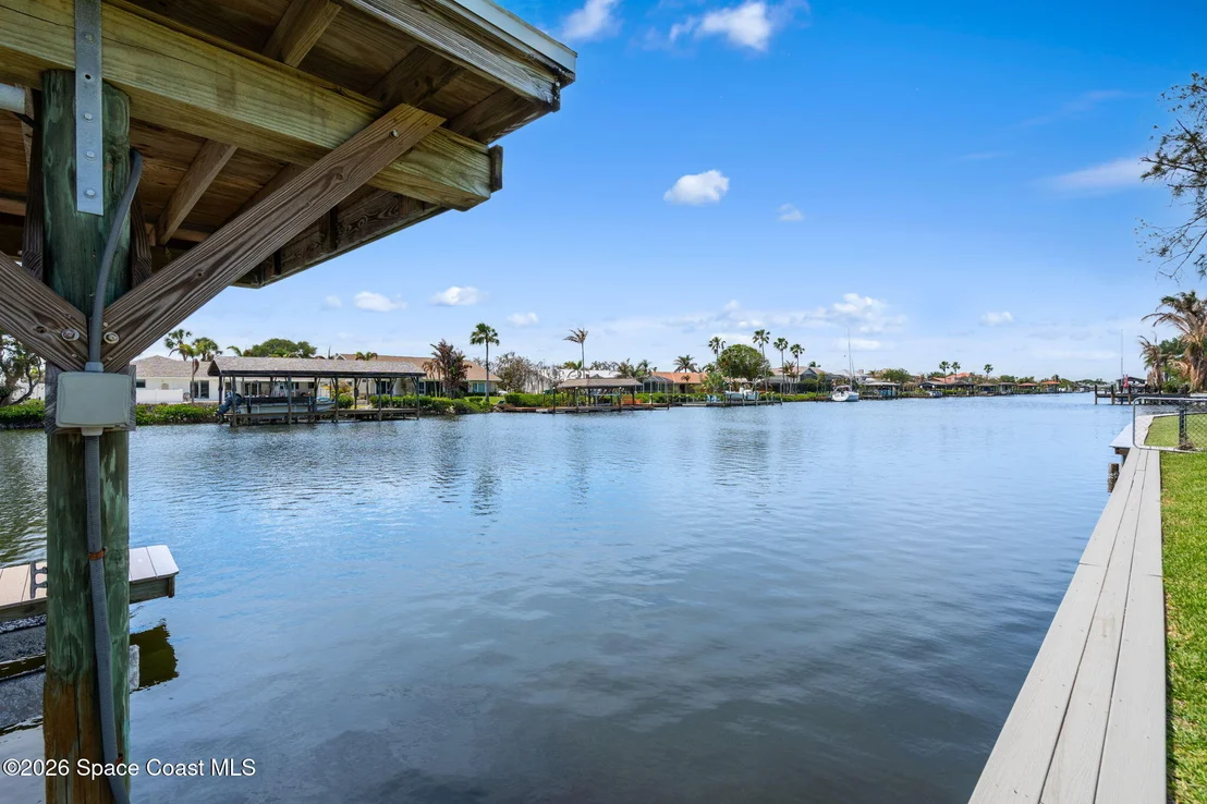 Photo of 213 River Road