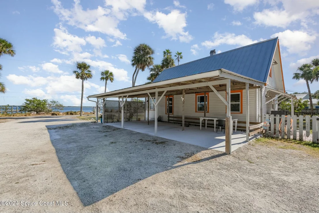 Photo of 3755 N Indian River Drive