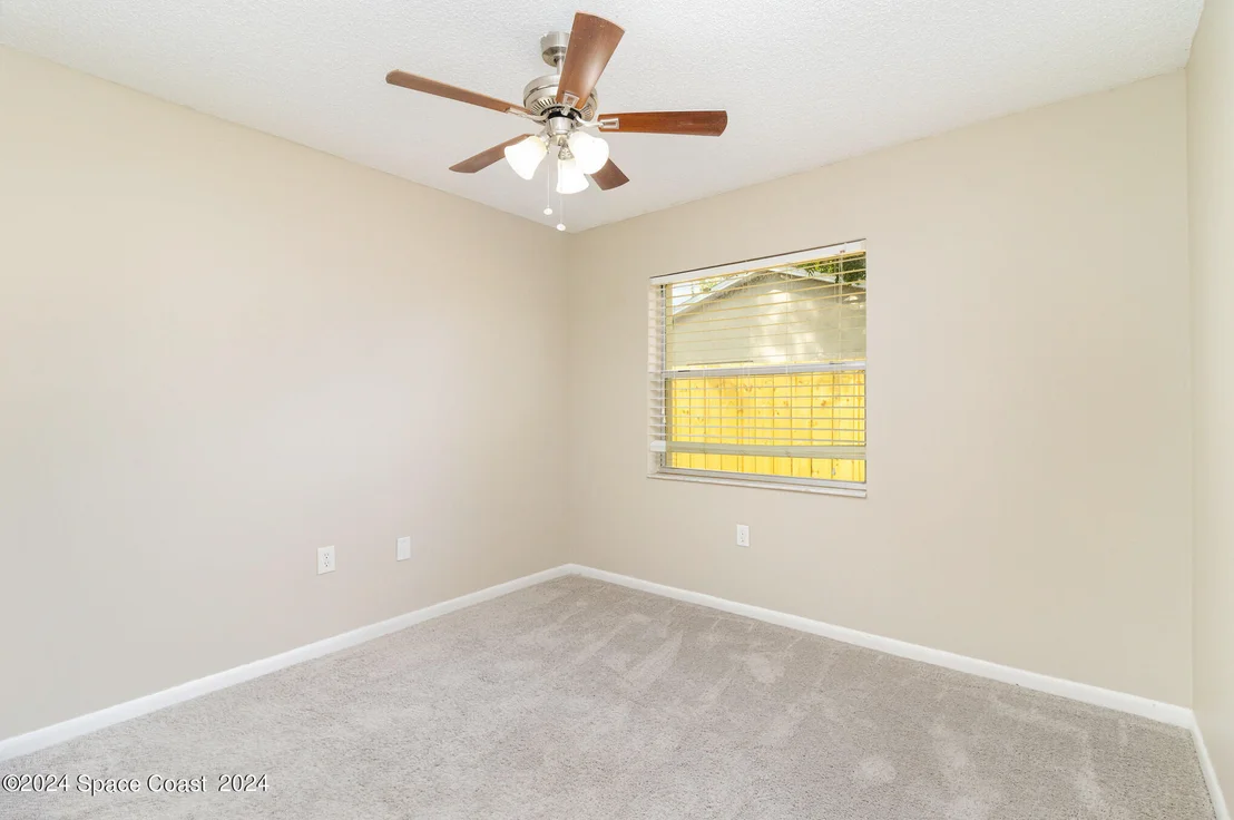 Photo of 978 Sycamore Drive