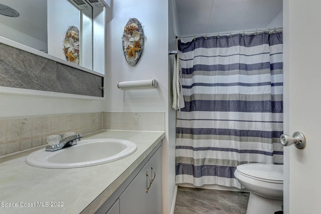 Photo of 6879 Aster Drive