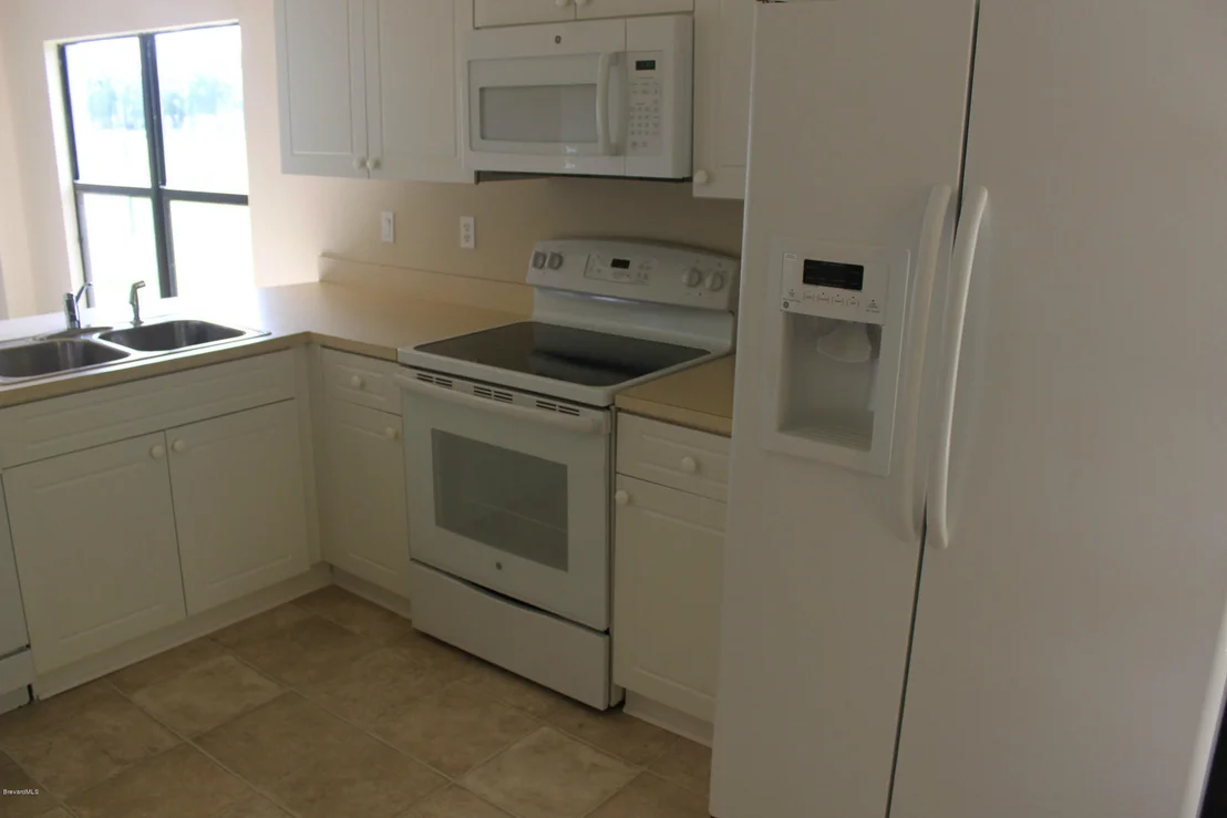 Photo of Unit 104 at 910 Luminary Circle