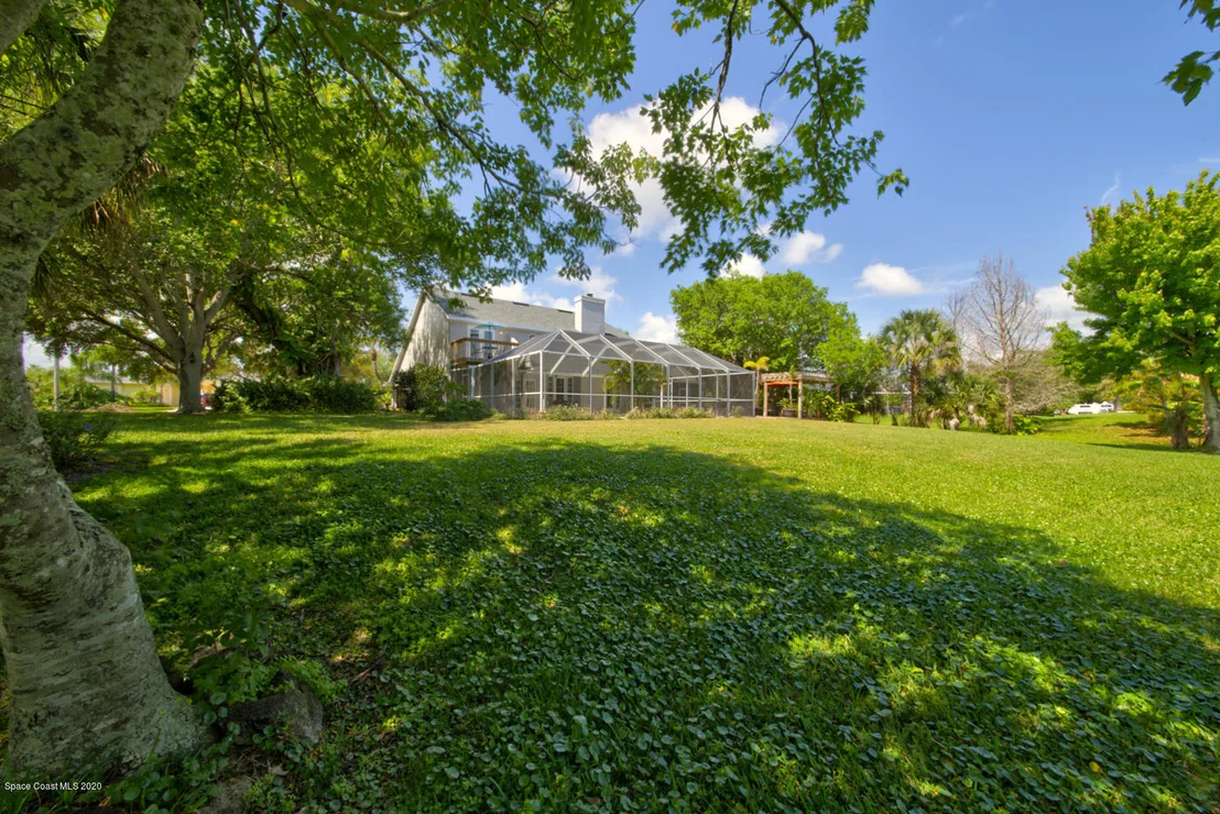 Photo of 2164 Royal Oaks Drive