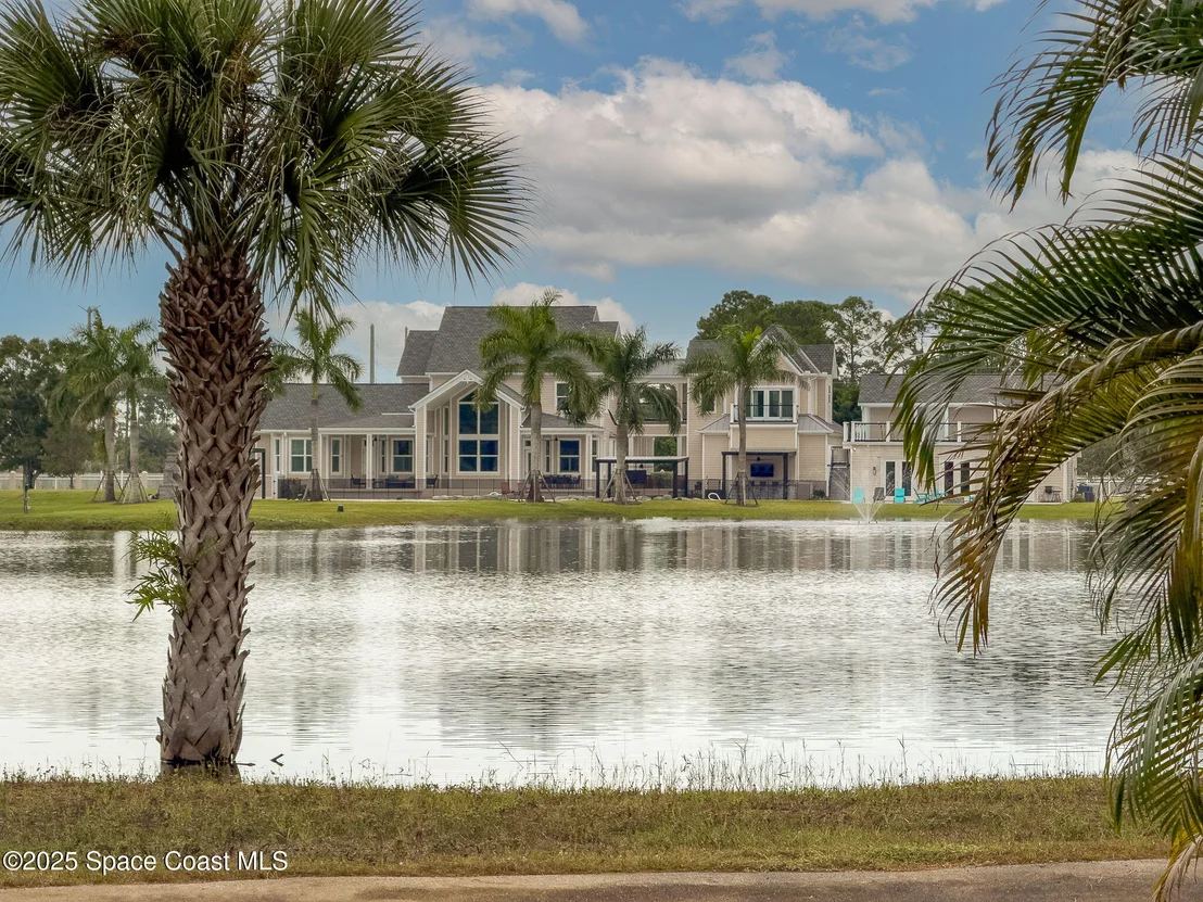Photo of 4236 Hield Road NW