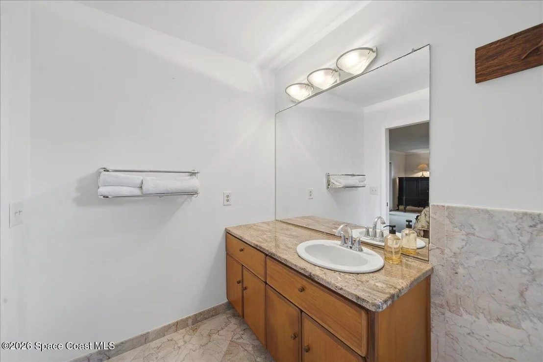 Photo of 180 5th Street